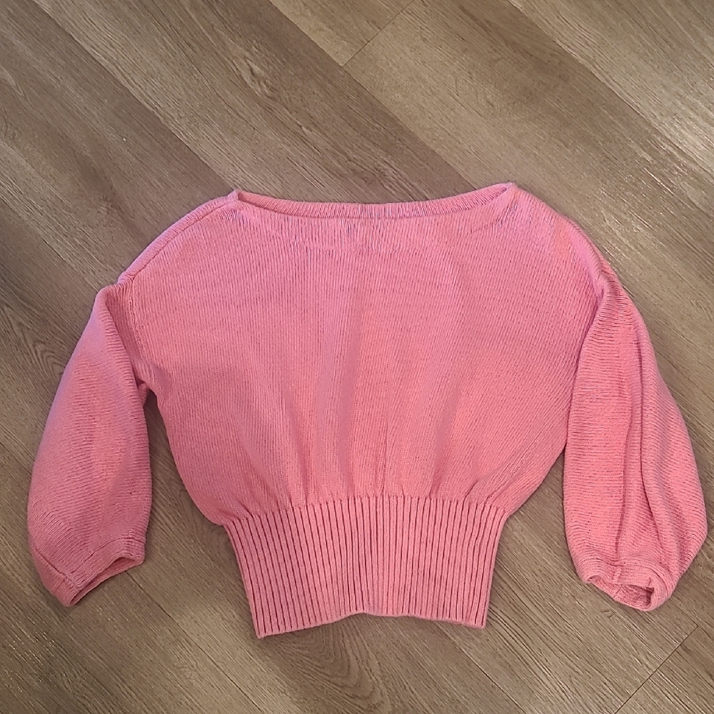 Knitted And Knotted Like New Pink Cropped Women's Sweater